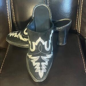 Donald J. Pliner Black Suede Western Flame Stitch Mules 9